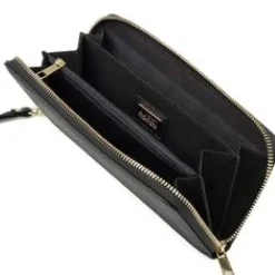Aarni clutch, Musta