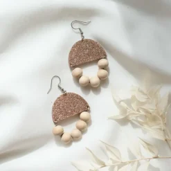 Maanantaimalli Huvitella korvakorut, Shampanja/glitter