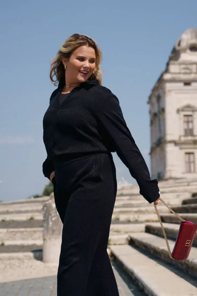 Nakoa Chloe paita, Black Leo